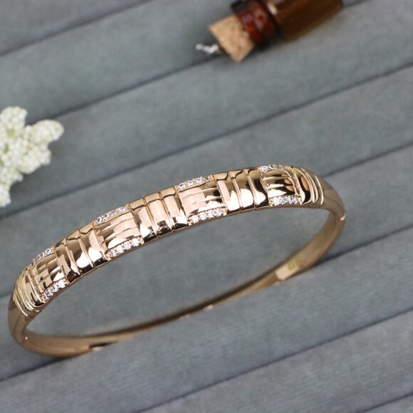 Elegant Rose Gold Bangle with Textured Design and Crystal Accents, XPBL0504 - Picture 1 of 12